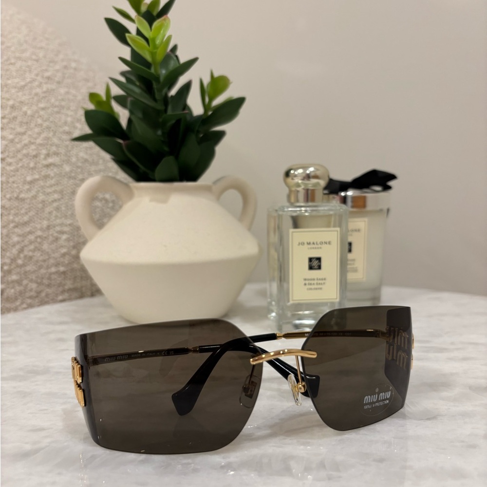 NEW 🌟 Miu Miu Sunglasses